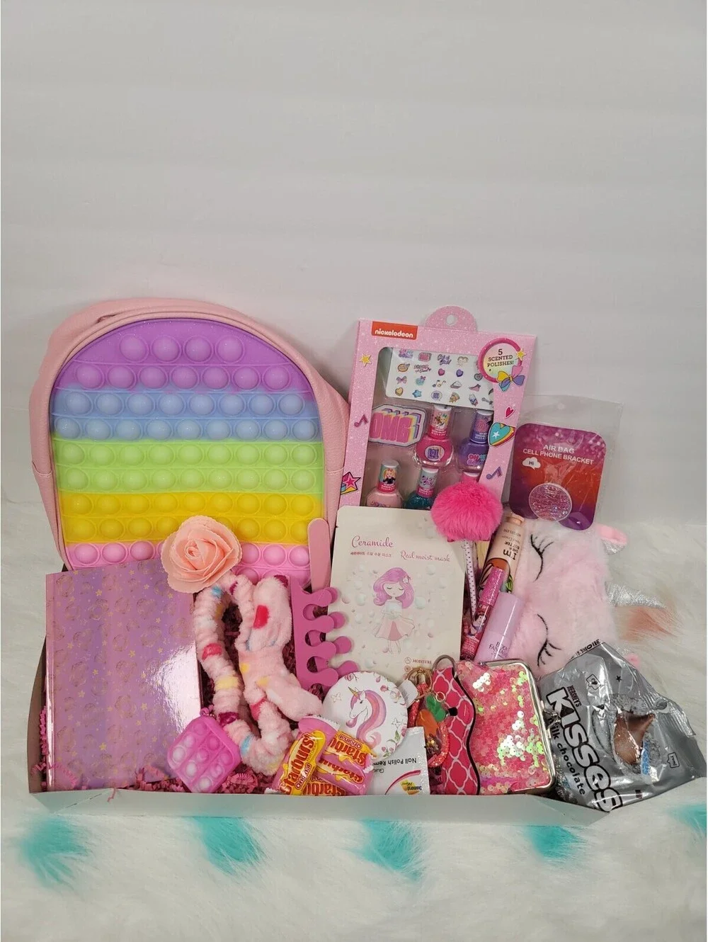 GIRLS Gift Box Personalized Relaxation and Self‑care kit.